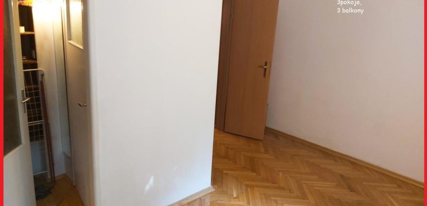 Ciekawe mieszkanie przy Łazienkach królewskich